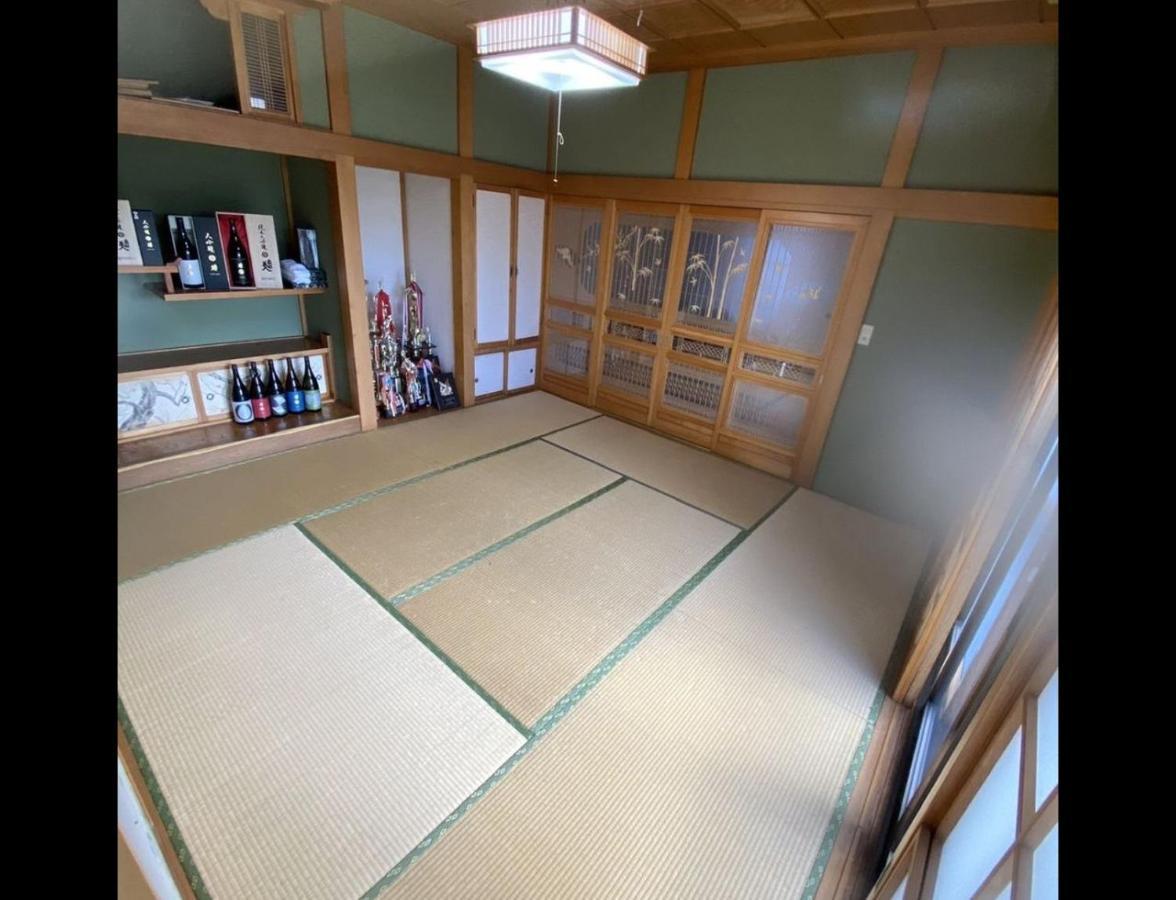 青森伝統芸能を楽しめる繭子の宿 八户市 外观 照片