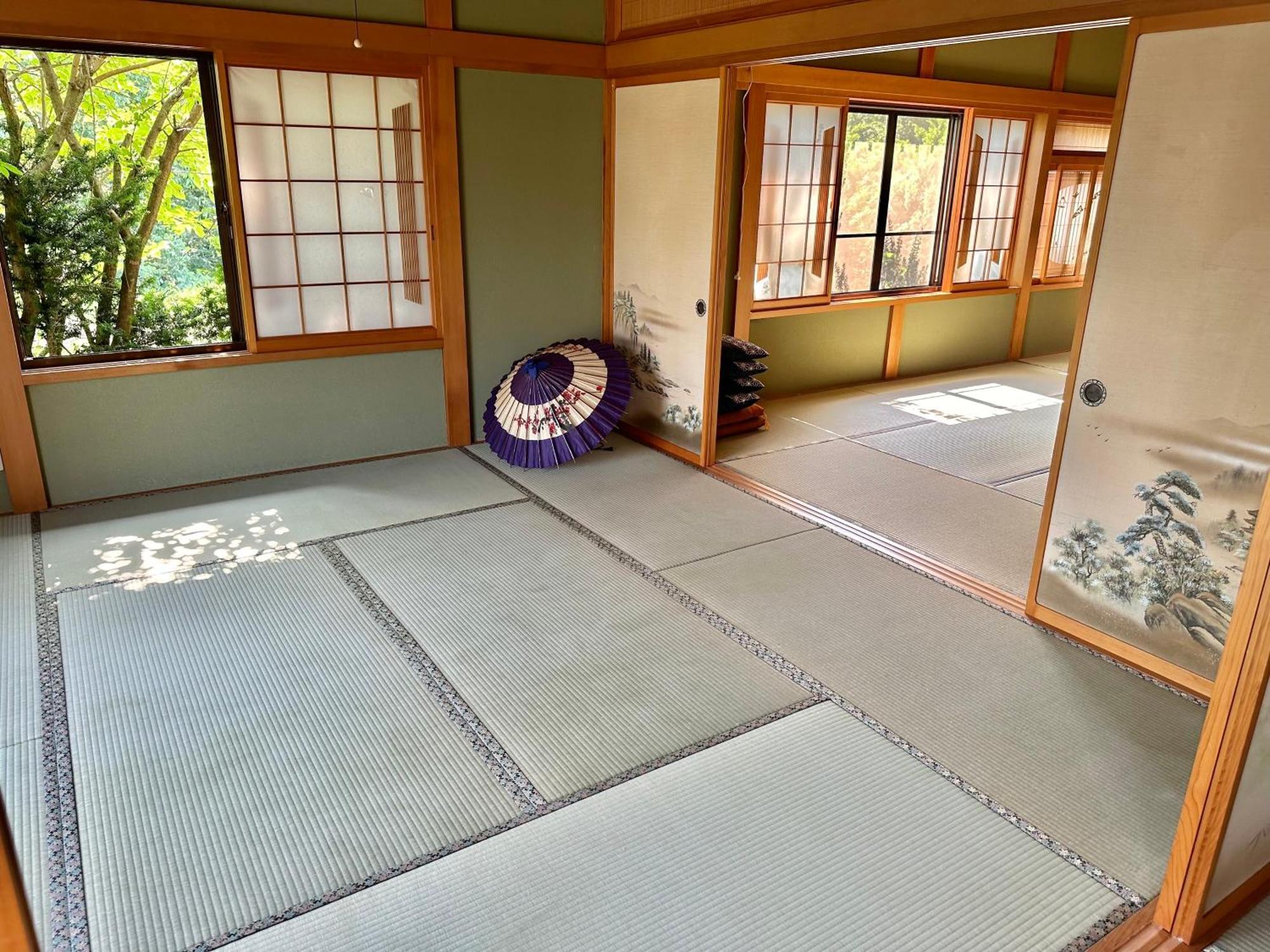 青森伝統芸能を楽しめる繭子の宿 八户市 外观 照片